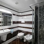 Aria Hotel 3*